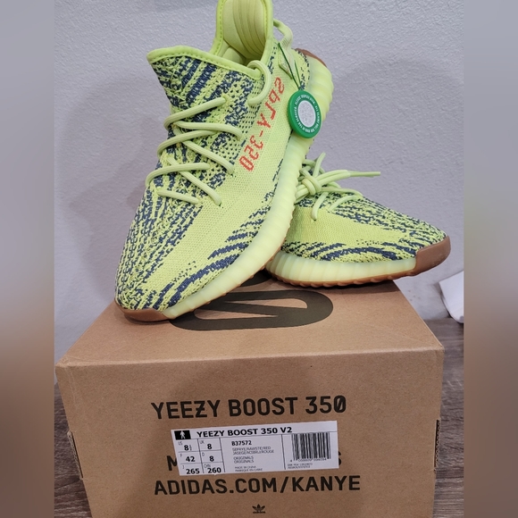 Yezzy Boos 350 V2 - Picture 6 of 7